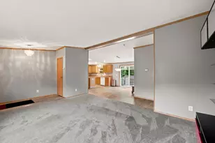 2 Barker Dr, Duluth, MN 55808 - Photo 3