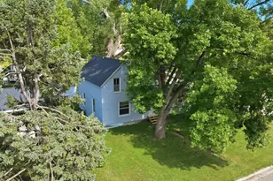909 14th St S, Benson, MN 56215 - Photo 9