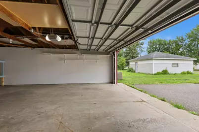 6835 Colfax Avenue N, Brooklyn Center, MN 55430 - Photo 39