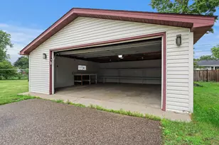 6835 Colfax Ave N, Brooklyn Center, MN 55430 - Photo 35