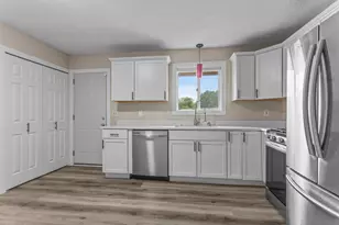 6835 Colfax Ave N, Brooklyn Center, MN 55430 - Photo 9