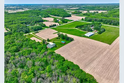 W5516 690th Avenue, Beldenville, WI 54003 - Photo 43