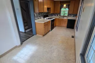 500 Lexington St, Milroy, MN 56263 - Photo 9