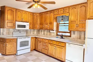 1308 6th Ave NW, Austin, MN 55912 - Photo 9