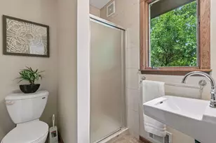 2700 Kyle Ave N, Golden Valley, MN 55422 - Photo 21