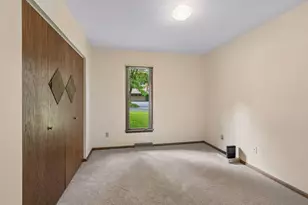 2700 Kyle Ave N, Golden Valley, MN 55422 - Photo 25