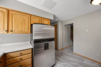 6117 W 105th Street, Bloomington, MN 55438 - Photo 9
