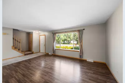 6117 W 105th Street, Bloomington, MN 55438 - Photo 3