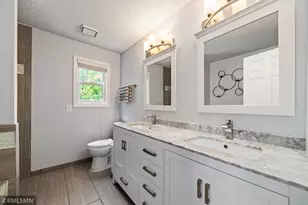 1521 Earle Way, Burnsville, MN 55306 - Photo 53