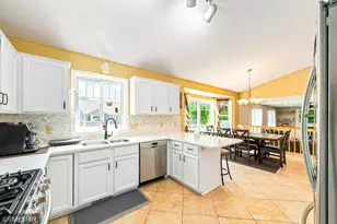 1521 Earle Way, Burnsville, MN 55306 - Photo 25