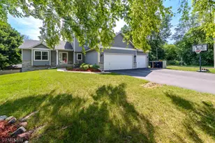 1521 Earle Way, Burnsville, MN 55306 - Photo 3