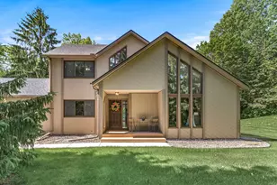4572 Wild Canyon Dr, Woodbury, MN 55129 - Photo 3