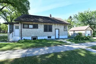 901 5th St S, Moorhead, MN 56560 - Photo 3