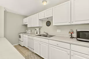 861 37th Ave NW, Rochester, MN 55901 - Photo 5