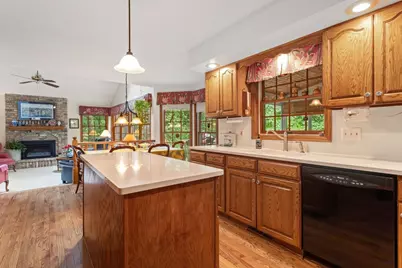 303 Hazel Street W, Stillwater, MN 55082 - Photo 5