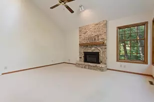 303 Hazel St W, Stillwater, MN 55082 - Photo 5