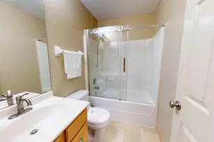 21376 Hytrail Cir, Lakeville, MN 55044 - Photo 33