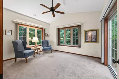 313 Summer Place E, Maplewood, MN 55117 - Photo 9