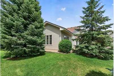 313 Summer Place E, Maplewood, MN 55117 - Photo 25