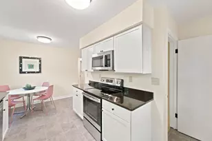 601 Iowa Ave E, Saint Paul, MN 55130 - Photo 15