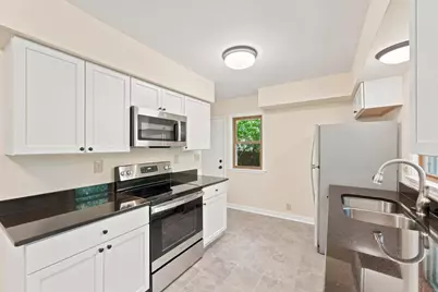 601 Iowa Avenue E, Saint Paul, MN 55130 - Photo 13