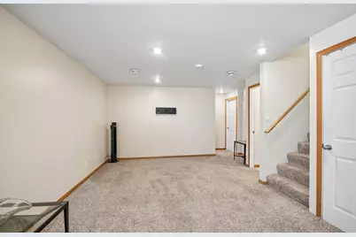 4851 Woodland Avenue, Shakopee, MN 55379 - Photo 21