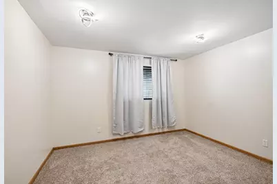 4851 Woodland Avenue, Shakopee, MN 55379 - Photo 23