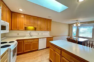6 Oak Ridge Trail, Circle Pines, MN 55014 - Photo 5
