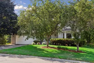 12904 Essex Way, Apple Valley, MN 55124 - Photo 3