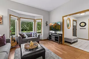 12904 Essex Way, Apple Valley, MN 55124 - Photo 7