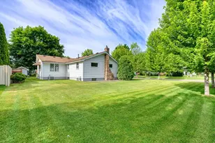 1422 10th Ave, Anoka, MN 55303 - Photo 23