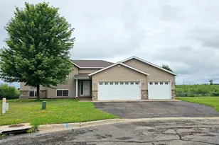 2019 Martini Dr, Sauk Rapids, MN 56379 - Photo 29