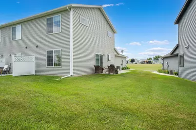 519 Pointe Court SW, Rochester, MN 55902 - Photo 3