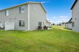 519 Pointe Ct SW, Rochester, MN 55902 - Photo 3