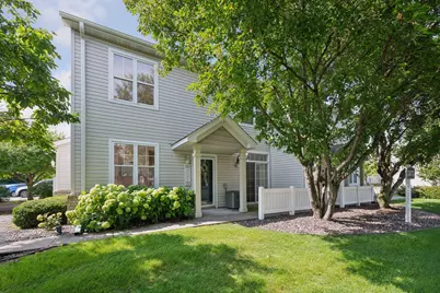 5075 N Holly Lane #8, Plymouth, MN 55446 - Photo 5