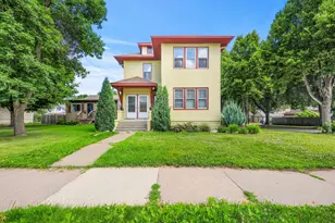 877 Cottage Ave E, Saint Paul, MN 55106 - Photo 1