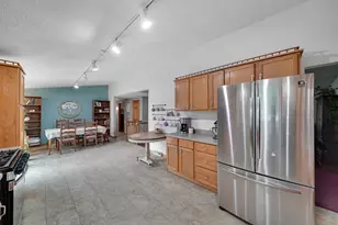 320 N West St, Belle Plaine, MN 56011 - Photo 11