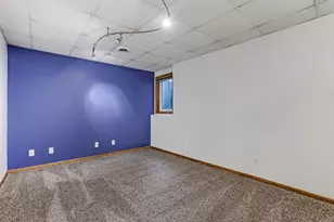 7842 20th St N, Oakdale, MN 55128 - Photo 19