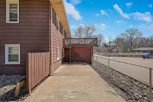 2930 Bay St, Minnetonka, MN 55391 - Photo 37