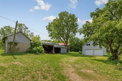 1320 Lyndale Avenue N, Faribault, MN 55021 - Photo 11