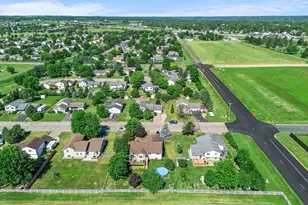 504 S Maple St, Belle Plaine, MN 56011 - Photo 51
