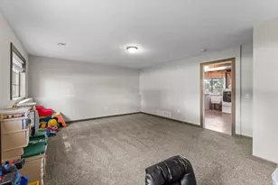 504 S Maple St, Belle Plaine, MN 56011 - Photo 25
