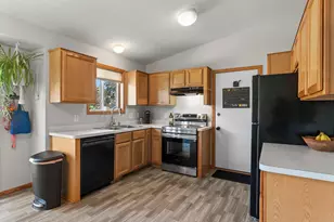 504 S Maple St, Belle Plaine, MN 56011 - Photo 9