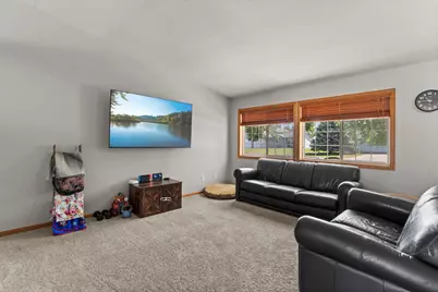 504 S Maple Street, Belle Plaine, MN 56011 - Photo 5