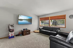 504 S Maple St, Belle Plaine, MN 56011 - Photo 5