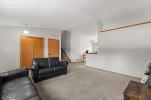504 S Maple St, Belle Plaine, MN 56011 - Photo 7