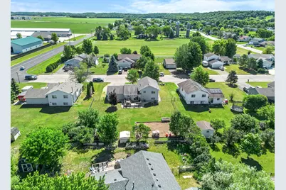 504 S Maple Street, Belle Plaine, MN 56011 - Photo 45