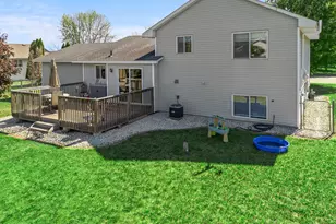 504 S Maple St, Belle Plaine, MN 56011 - Photo 37