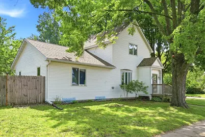 180 S Plum Street, Ellsworth, WI 54011 - Photo 3