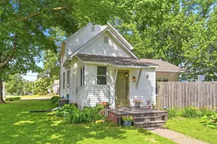 180 S Plum St, Ellsworth, WI 54011 - Photo 31